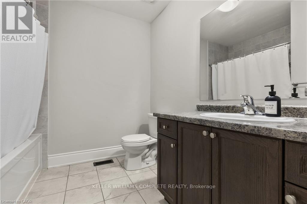 51 Sunset Way, Thorold, Ontario  L2V 0C7 - Photo 24 - X12972344