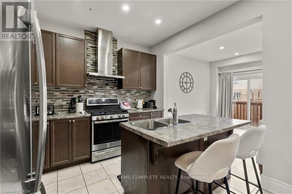 51 Sunset Way, Thorold, Ontario  L2V 0C7 - Photo 9 - X12972344