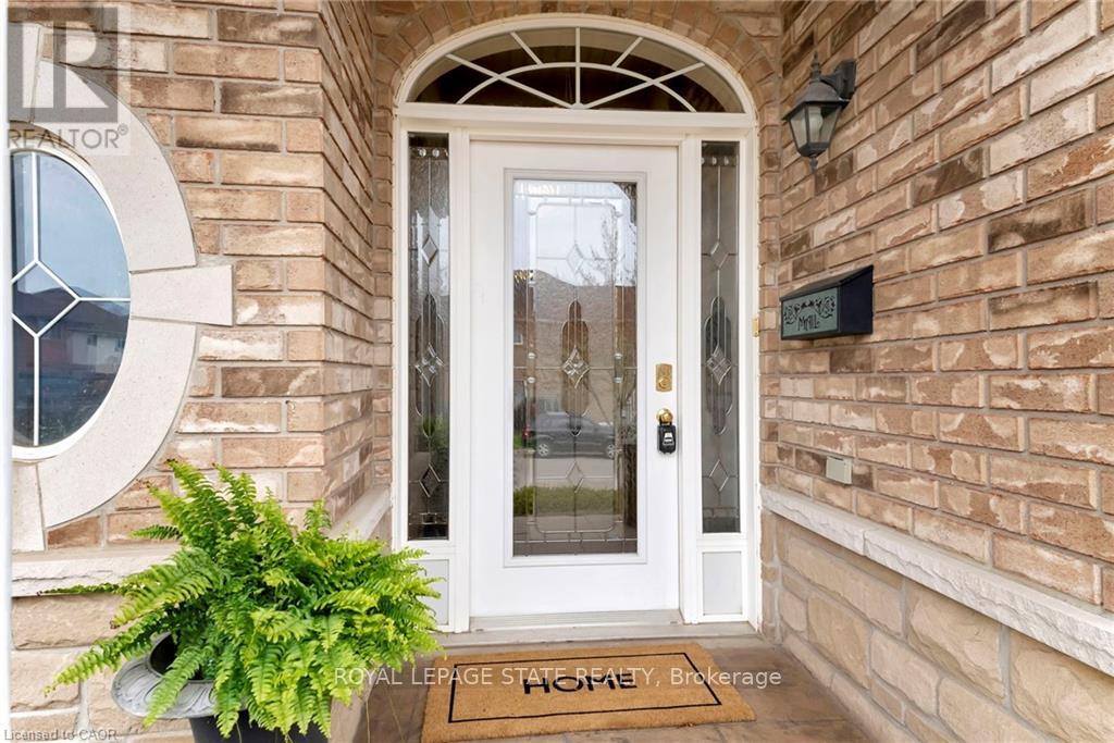 188 Blue Mountain Drive, Hamilton, Ontario  L0R 1P0 - Photo 3 - X12972352