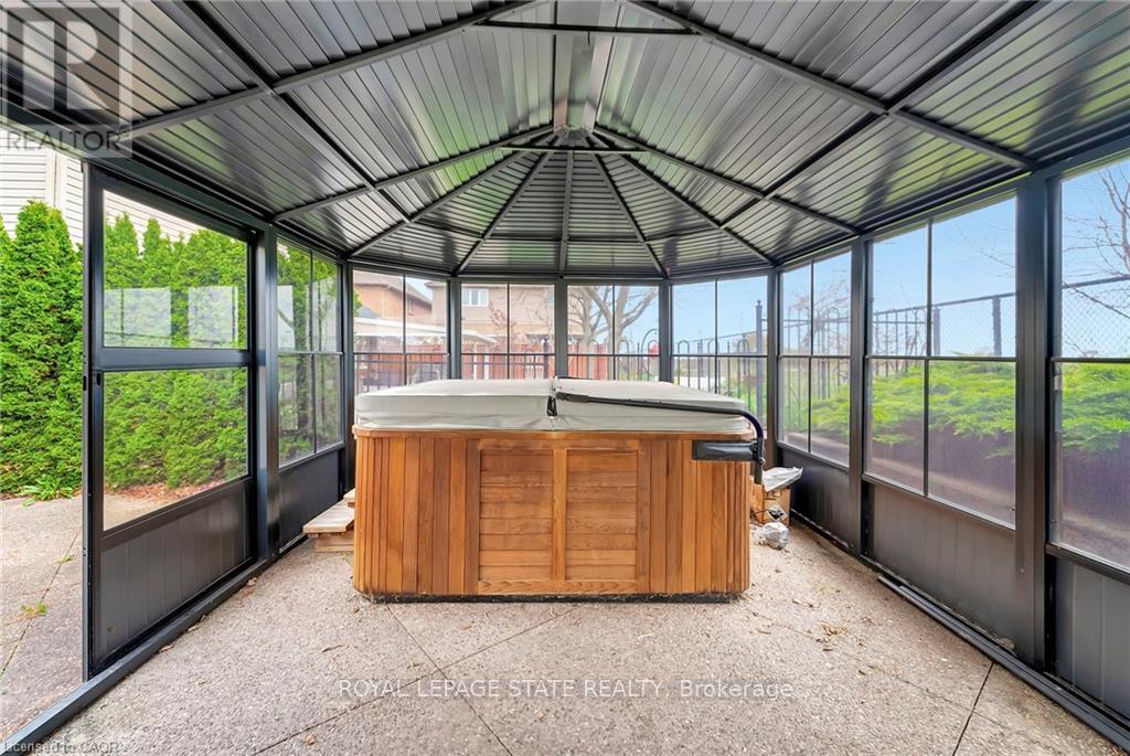 188 Blue Mountain Drive, Hamilton, Ontario  L0R 1P0 - Photo 37 - X12972352