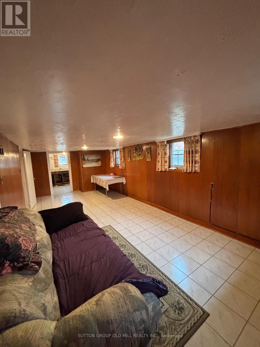 14 Ashmore Avenue, Toronto, Ontario M8Z 4C4 - Photo 29 - W12908528