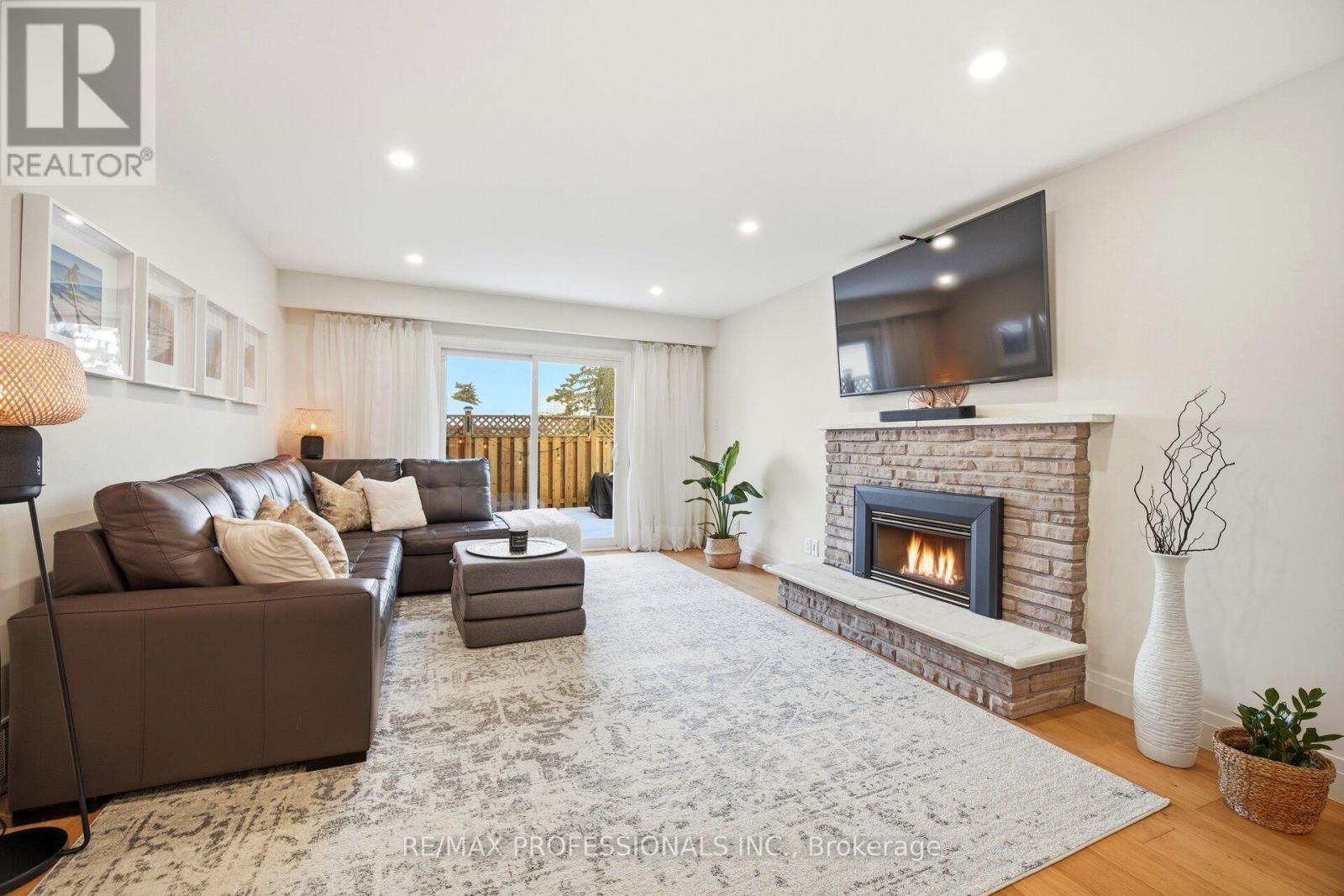 50 Trotters Lane, Brampton, Ontario  L6Y 1B6 - Photo 18 - W12972026