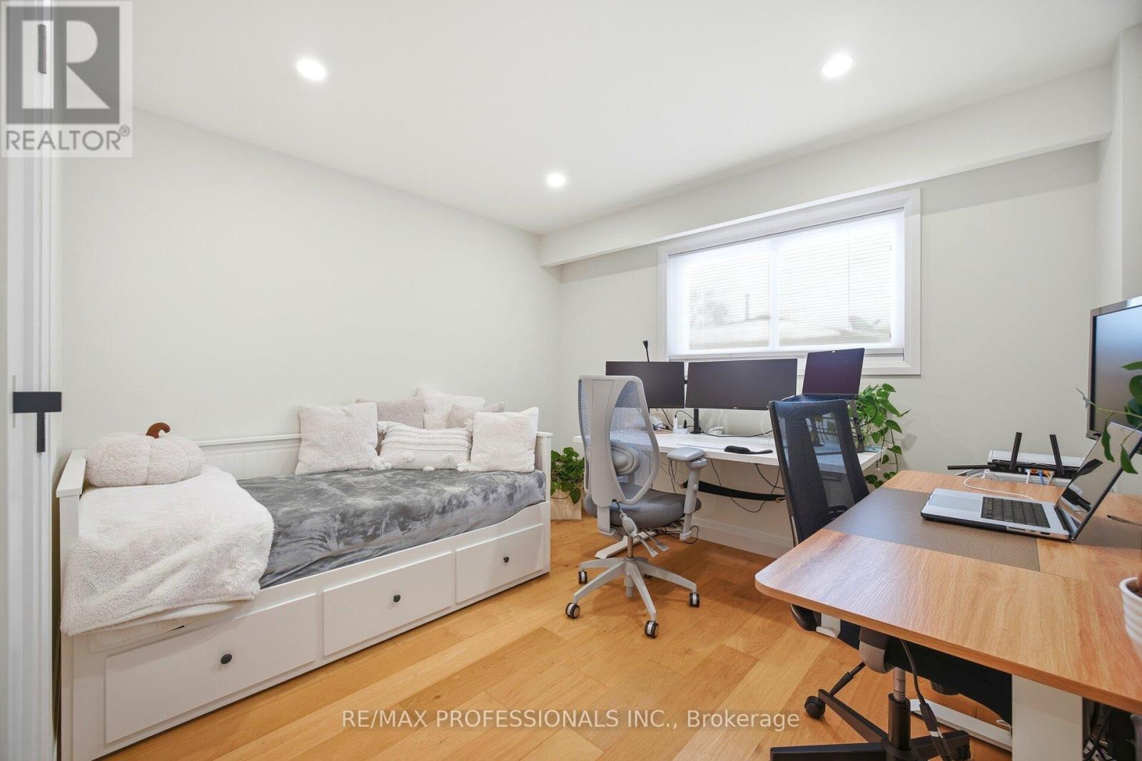 50 Trotters Lane, Brampton, Ontario  L6Y 1B6 - Photo 22 - W12972026