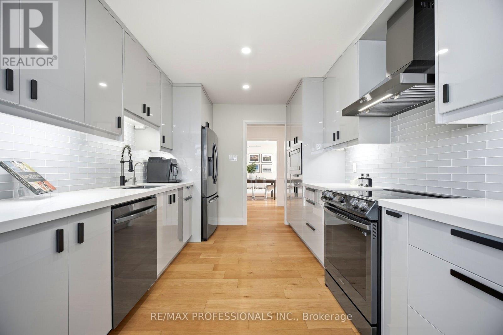 50 Trotters Lane, Brampton, Ontario  L6Y 1B6 - Photo 13 - W12972026