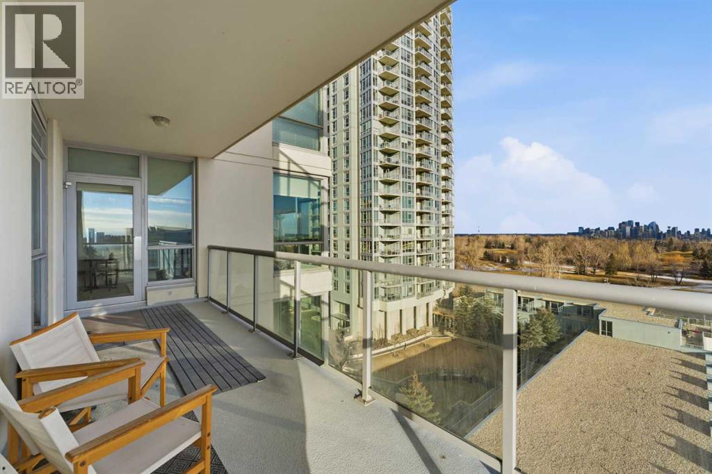 702, 77 Spruce Place SW, Calgary, Alberta