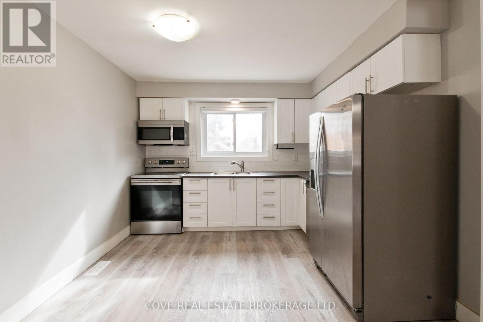 892 Notre Dame Drive, London South, Ontario N6J 3C4 - Photo 6 - X12972498