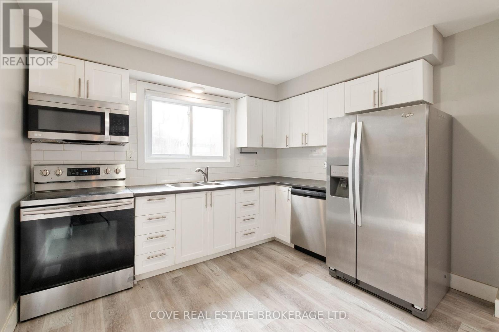 892 Notre Dame Drive, London South, Ontario N6J 3C4 - Photo 7 - X12972498