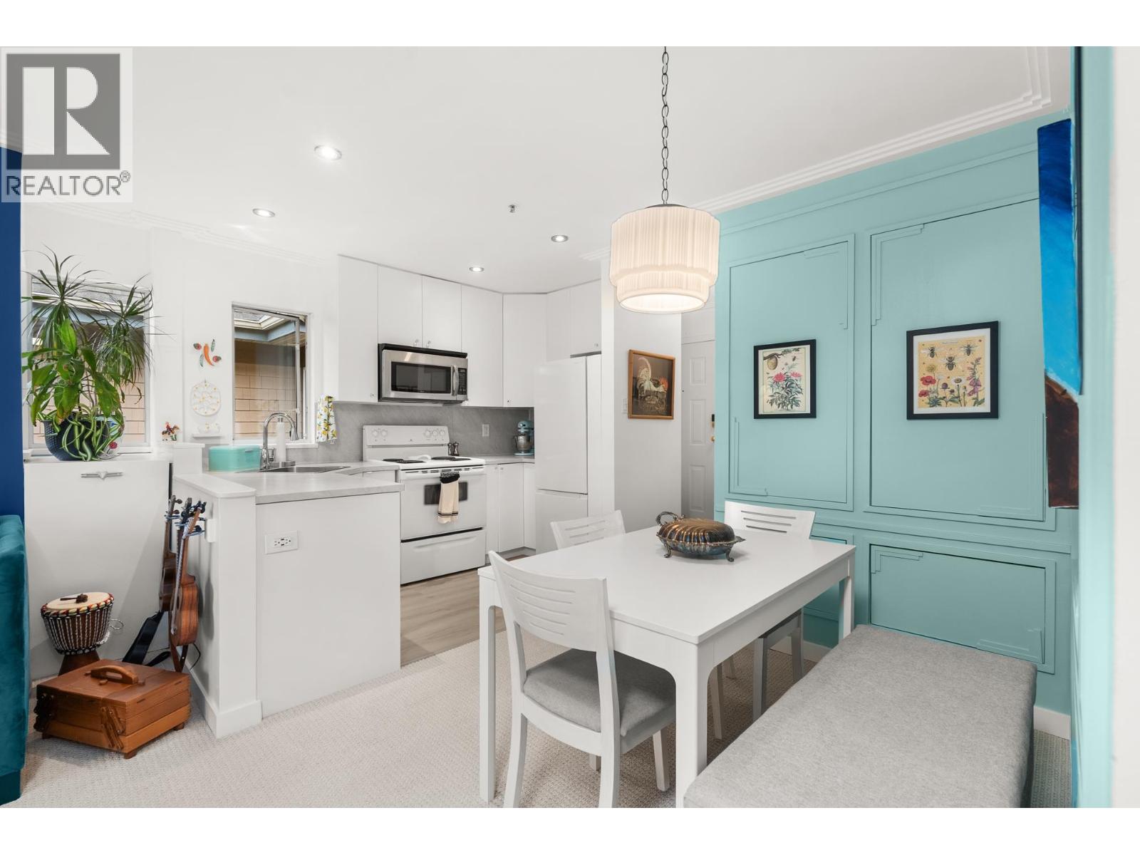 E301 623 W 14th Avenue, Vancouver, British Columbia V5Z 1P7 - Photo 12 - R3108526