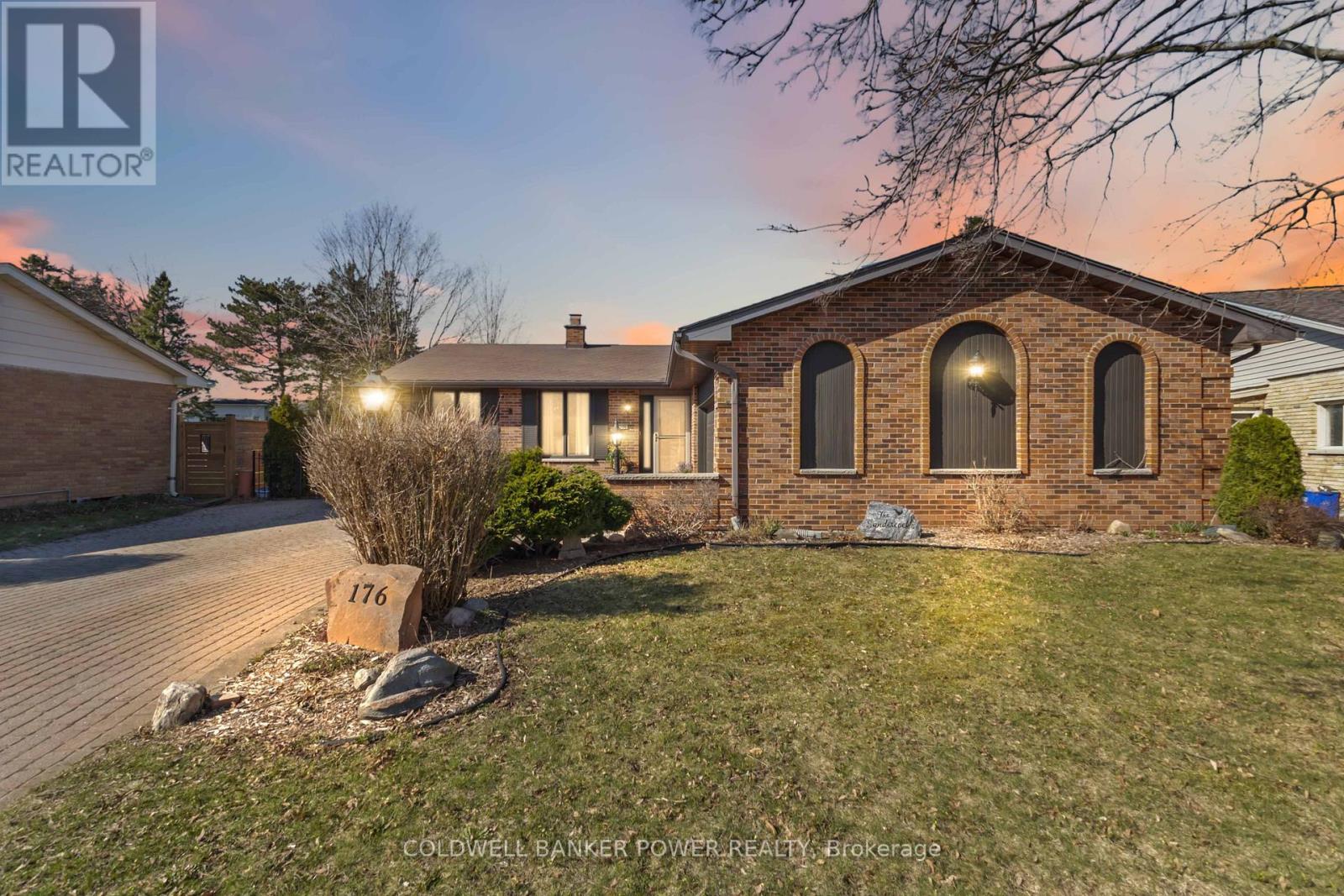 176 Canterbury Drive, Thames Centre, Ontario  N0L 1G3 - Photo 4 - X12972740