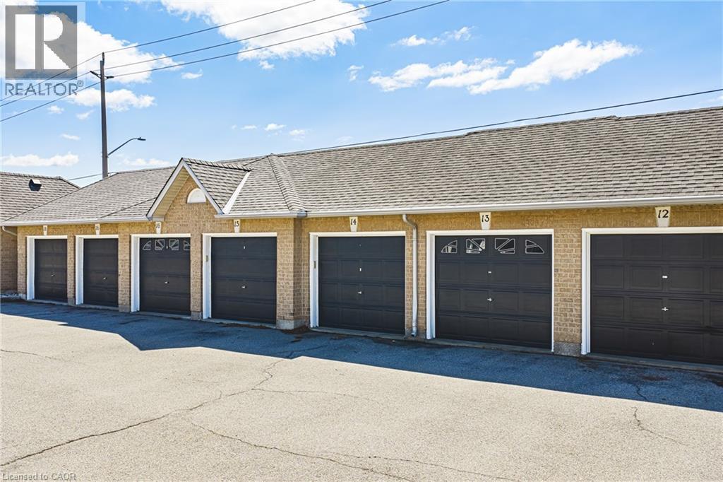 2 Harbour Drive Unit# 14, Hamilton, Ontario L8E 6B1 - Photo 3 - 40818808