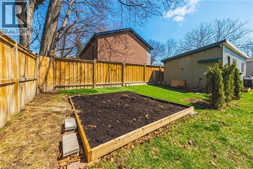 121 Paisley Boulevard E, Mississauga, Ontario  L5A 1P6 - Photo 22 - 40818811