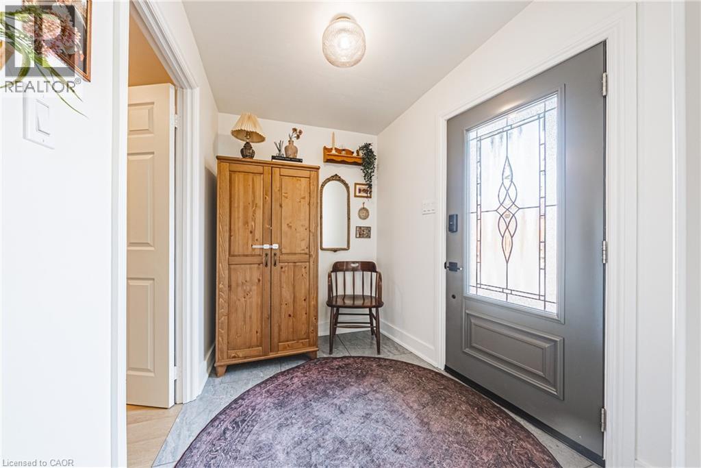 121 Paisley Boulevard E, Mississauga, Ontario  L5A 1P6 - Photo 3 - 40818811