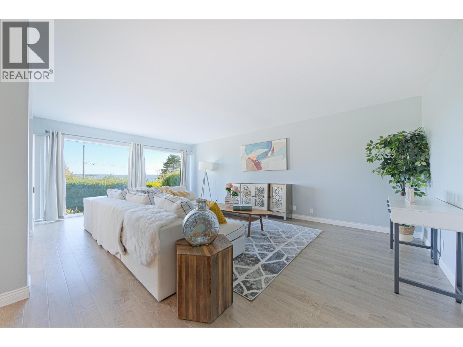 2365 Queens Avenue, West Vancouver, British Columbia  V7V 2Y7 - Photo 3 - R3108480