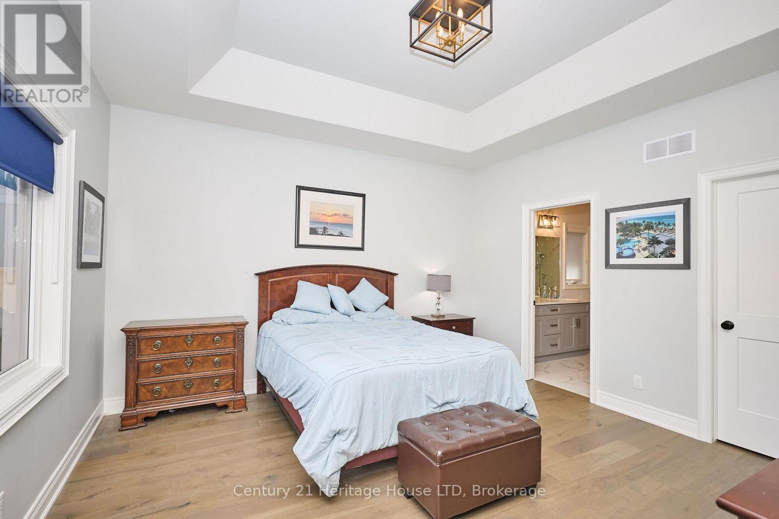 1050 Kettle Court, Fort Erie, Ontario  L2A 0E7 - Photo 4 - X12642690