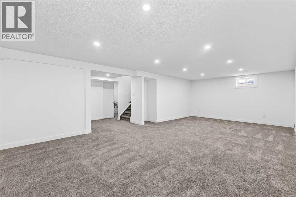 4311 Dovercrest Drive Se, Calgary, Alberta  T2B 1X6 - Photo 32 - A2297001