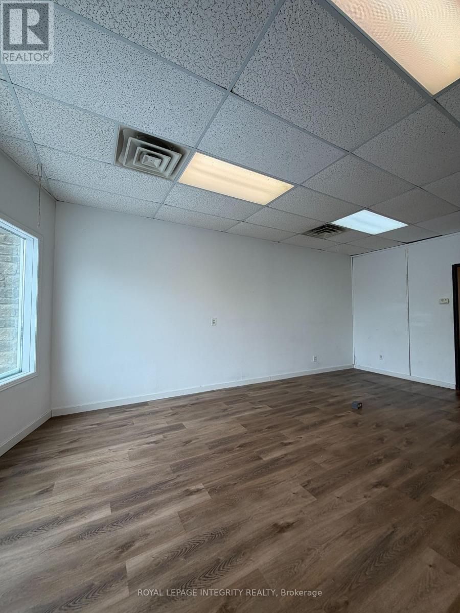 4 - 75 Elgin Street W, Arnprior, Ontario  K7S 3T9 - Photo 13 - X12972378