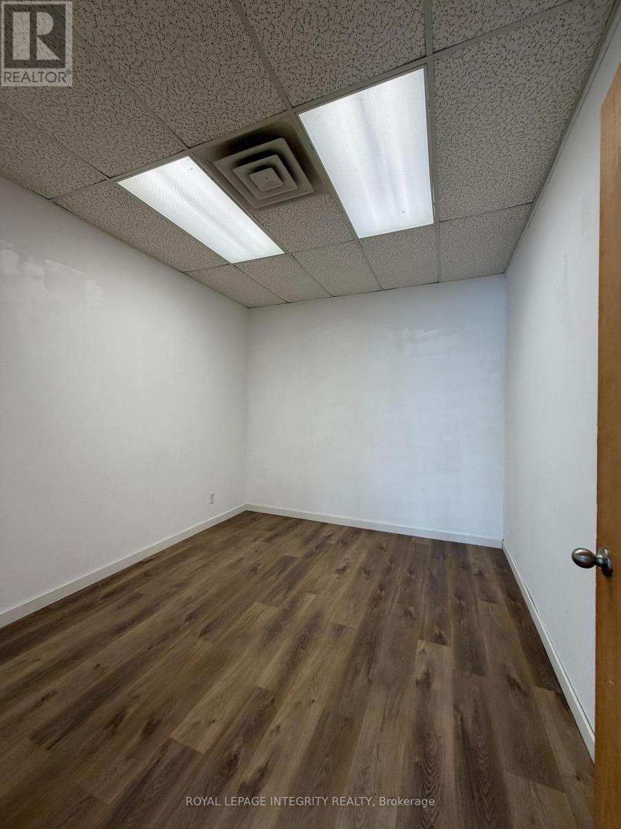 4 - 75 Elgin Street W, Arnprior, Ontario  K7S 3T9 - Photo 4 - X12972378