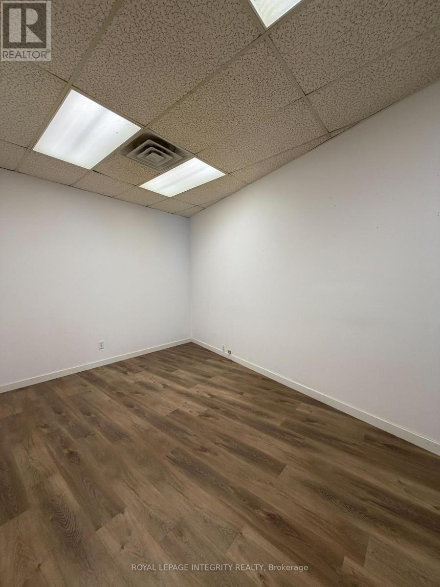 4 - 75 Elgin Street W, Arnprior, Ontario  K7S 3T9 - Photo 6 - X12972378