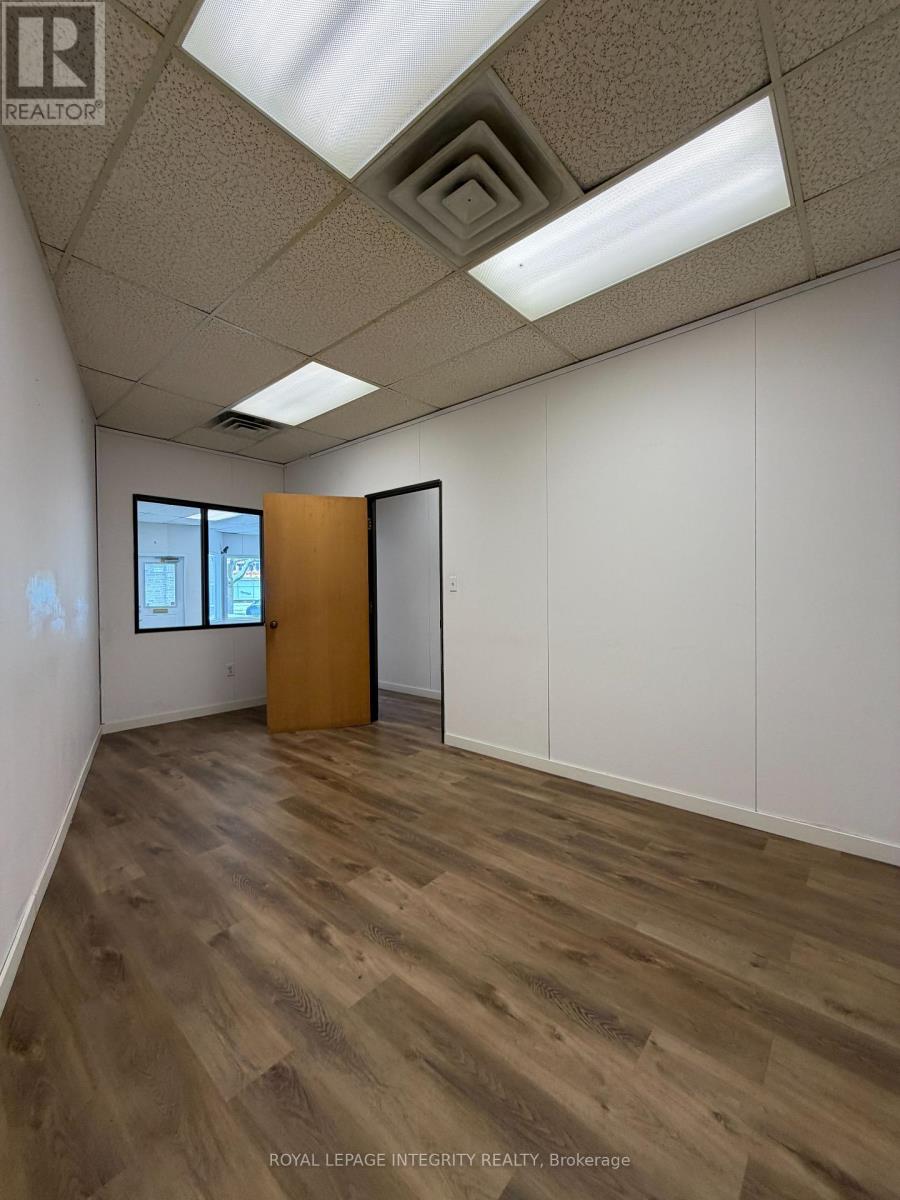 4 - 75 Elgin Street W, Arnprior, Ontario  K7S 3T9 - Photo 7 - X12972378