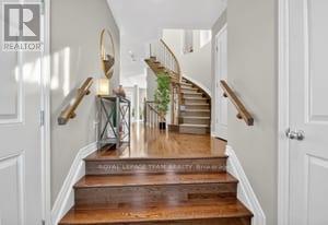 526 Paine Avenue, Ottawa, Ontario  K2S 1B9 - Photo 2 - X12972424