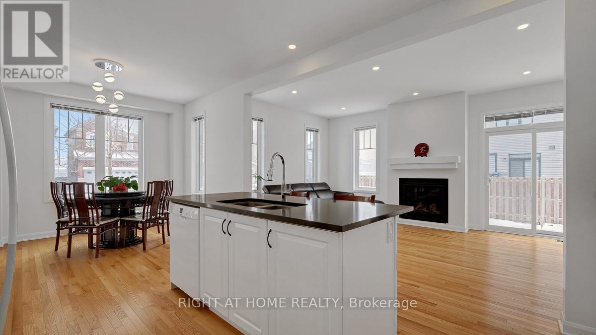 22 Dalkey Way, Ottawa, Ontario  K2J 6V5 - Photo 3 - X12972474