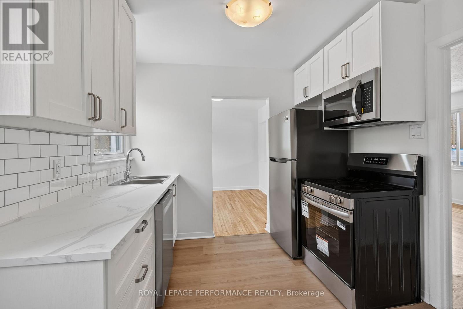 630 Borthwick Avenue, Ottawa, Ontario  K1K 2L9 - Photo 13 - X12972714