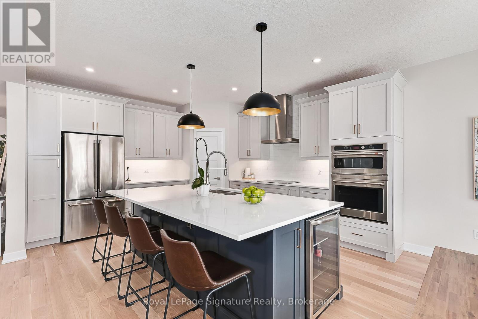 73 Shipley Avenue, Collingwood, Ontario  L9Y 5M7 - Photo 10 - S12972382