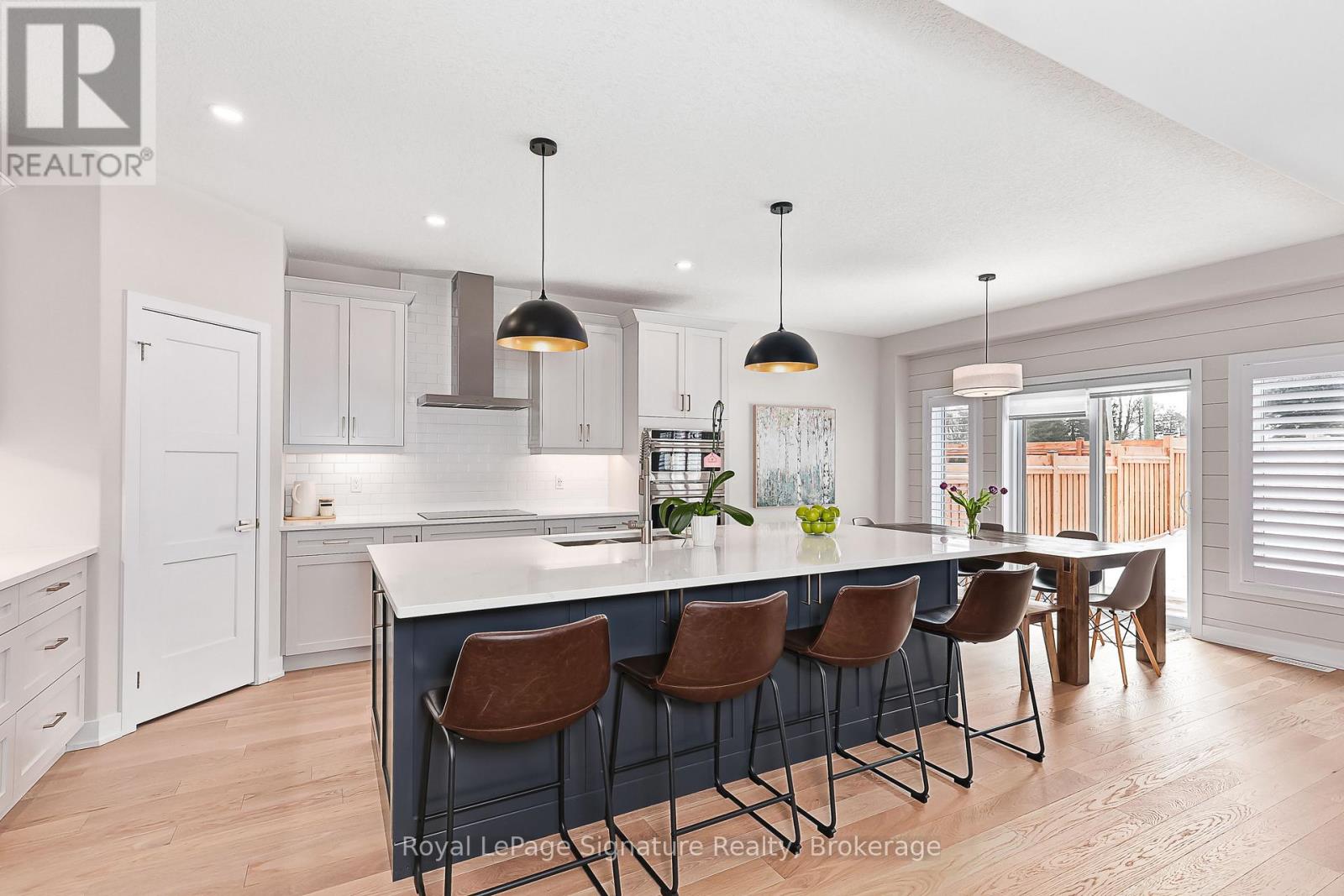 73 Shipley Avenue, Collingwood, Ontario  L9Y 5M7 - Photo 9 - S12972382