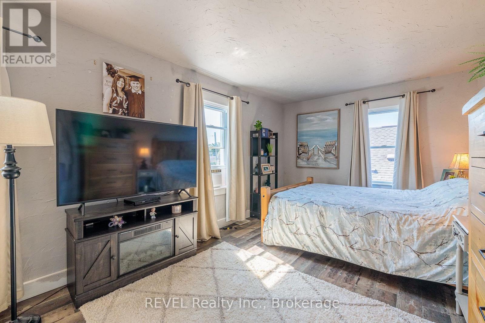 5 Jessie Street, Fort Erie, Ontario  L2A 4E6 - Photo 5 - X12972460