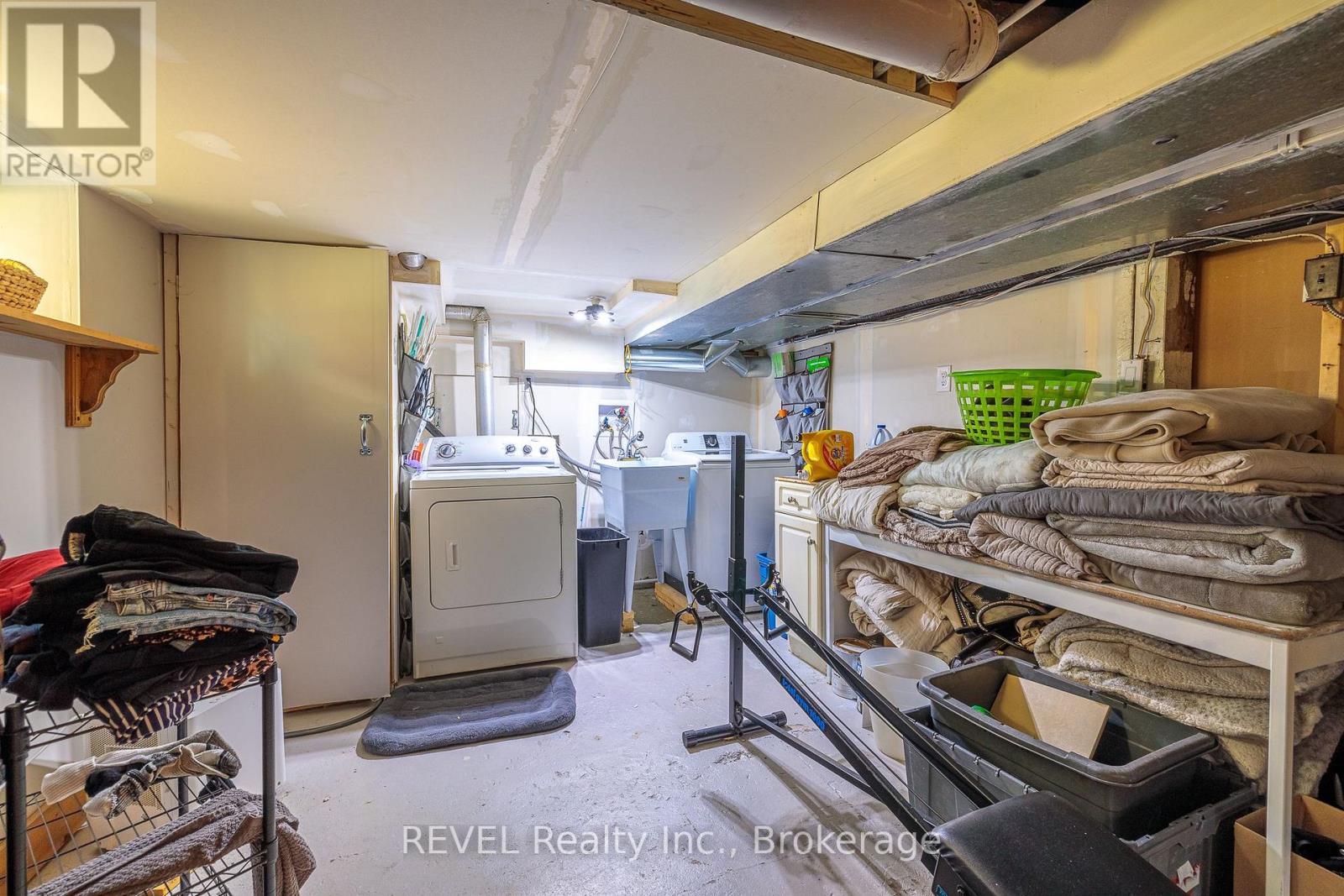 5 Jessie Street, Fort Erie, Ontario  L2A 4E6 - Photo 6 - X12972460