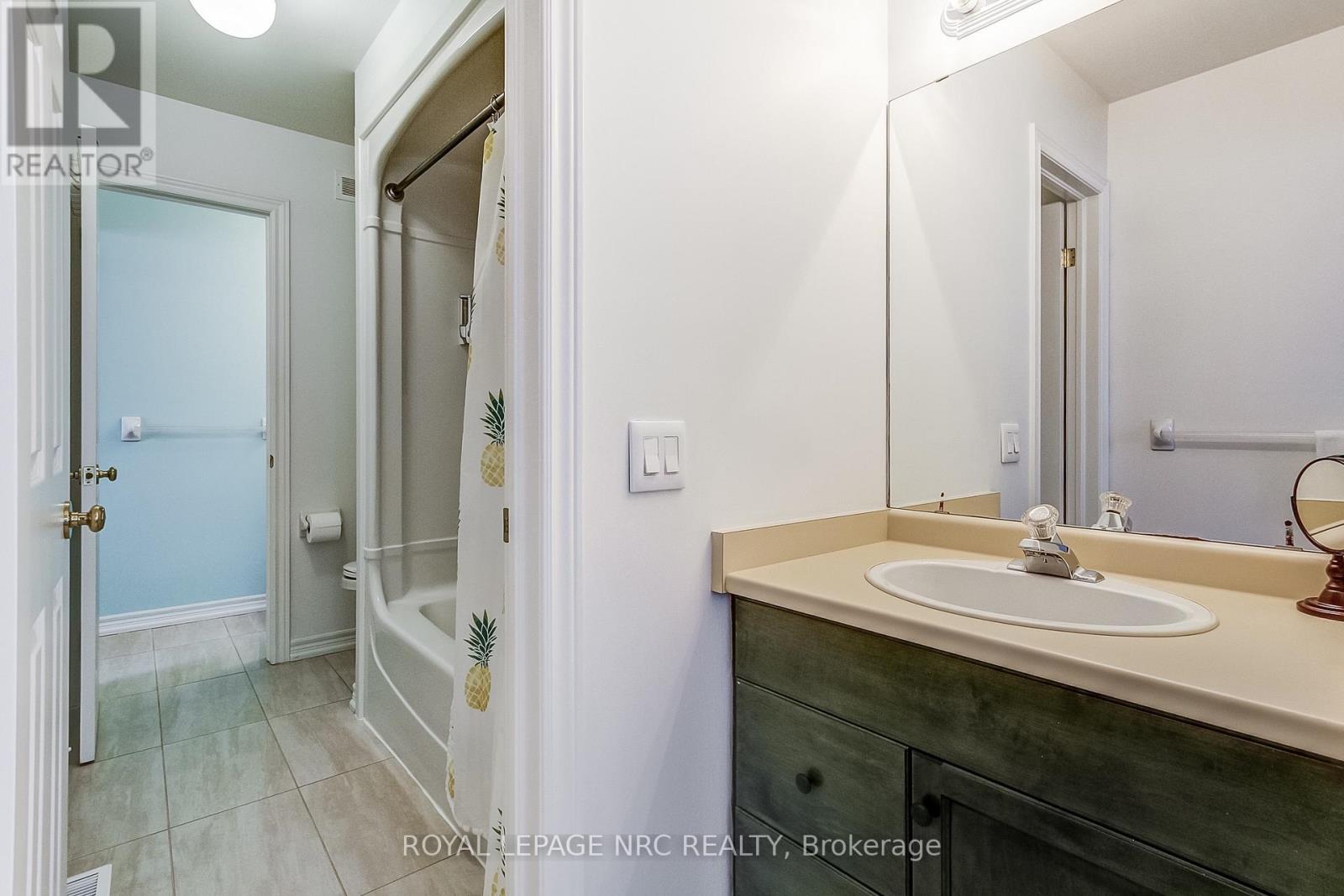 330 Gate Street, Niagara-On-The-Lake, Ontario  L0S 1J0 - Photo 26 - X12972490