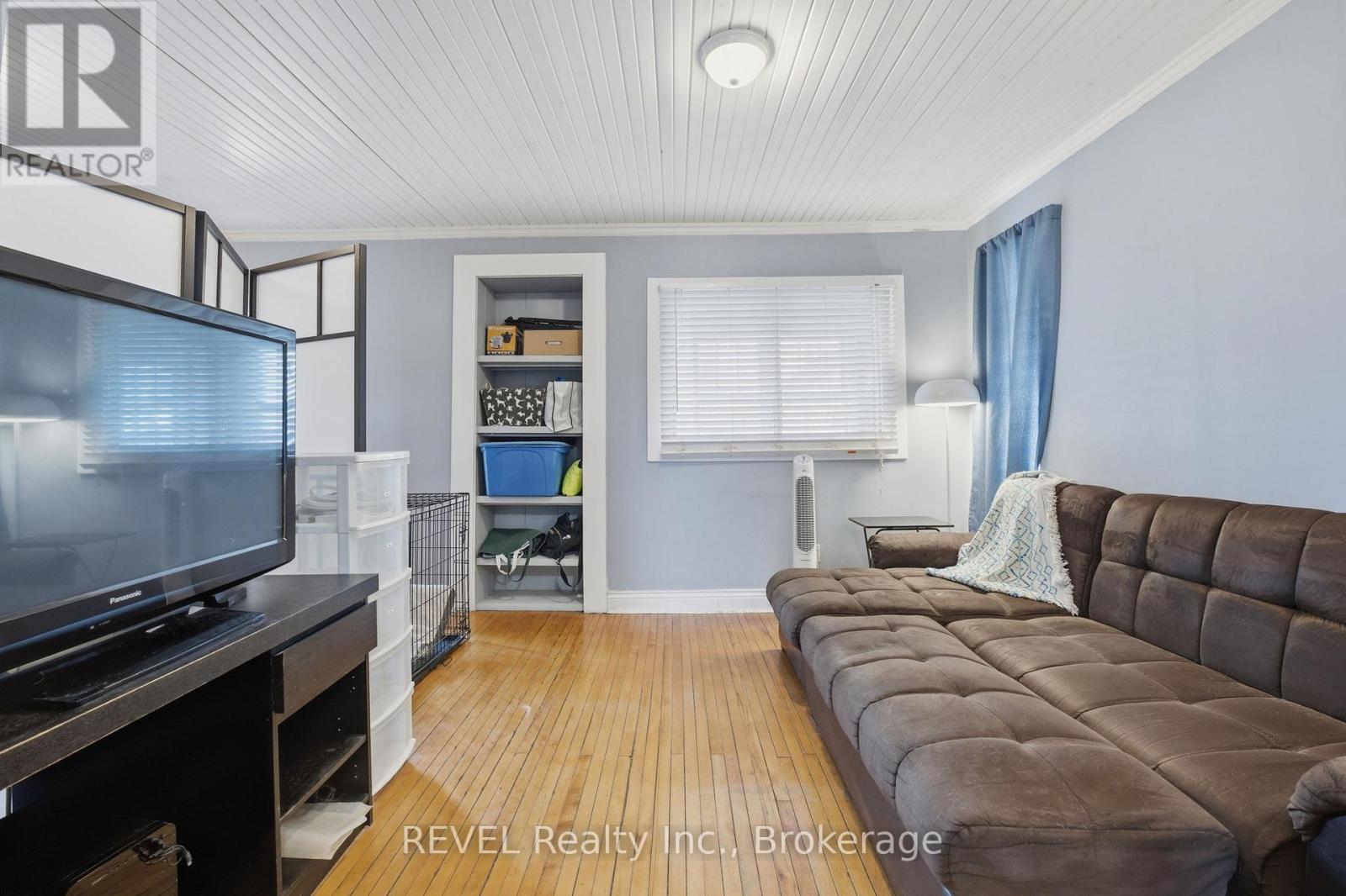 61 Patricia Street, Thorold, Ontario  L2V 3V9 - Photo 10 - X12972608