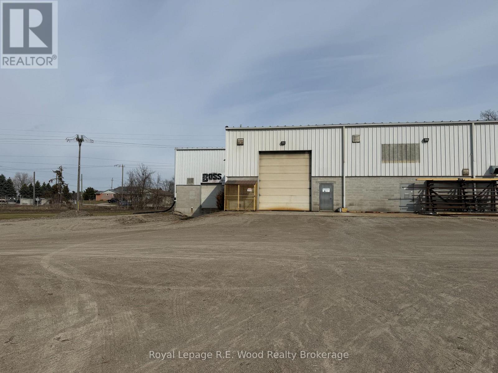 Unit E - 131 Townline Road, Tillsonburg, Ontario  N4G 2R9 - Photo 2 - X12972564