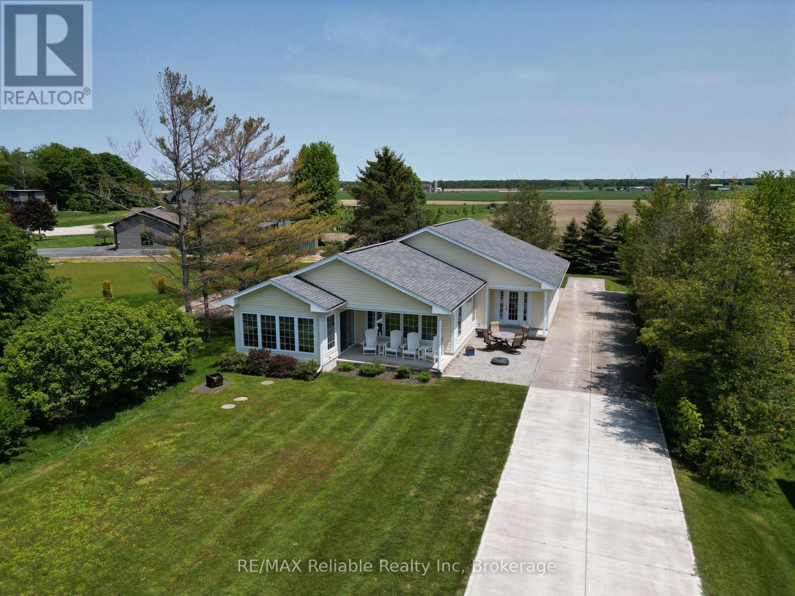 74318 Homestead Heights Drive, Bluewater (Stanley), Ontario  N0M 2T0 - Photo 6 - X12972480