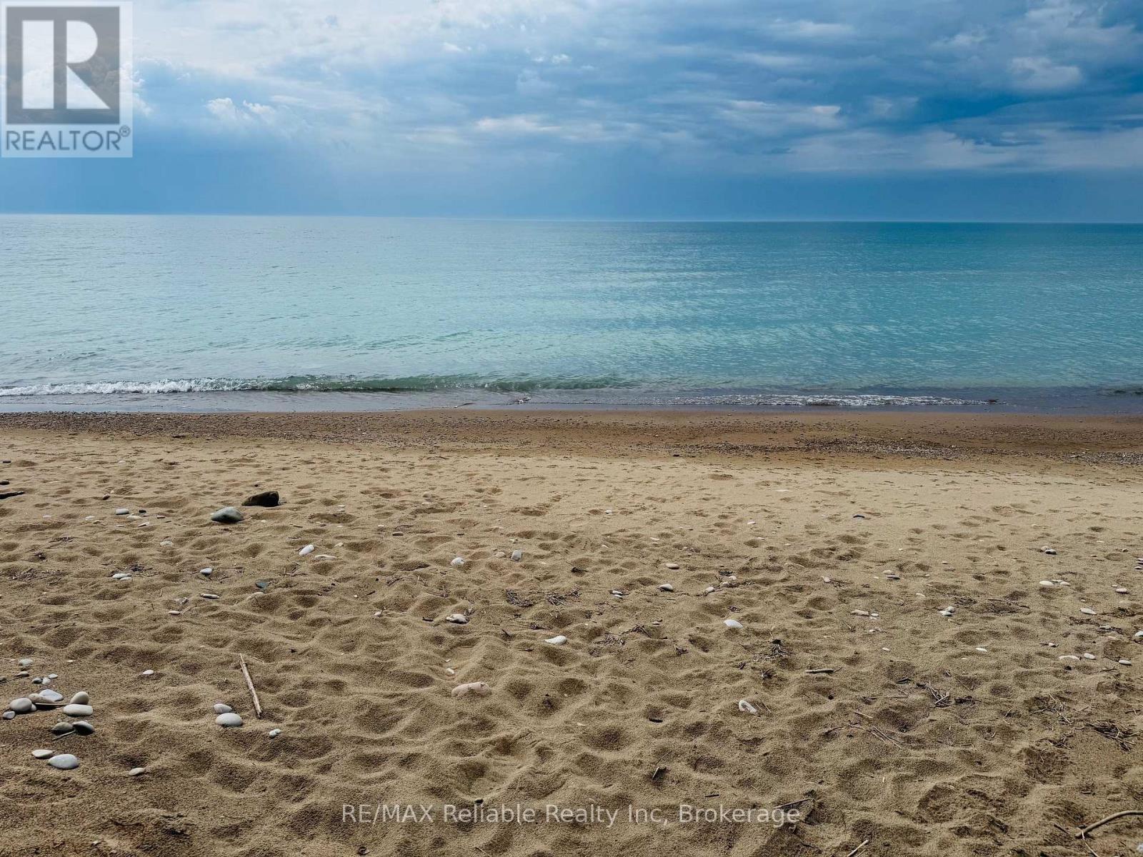 74318 Homestead Heights Drive, Bluewater (Stanley), Ontario  N0M 2T0 - Photo 9 - X12972480