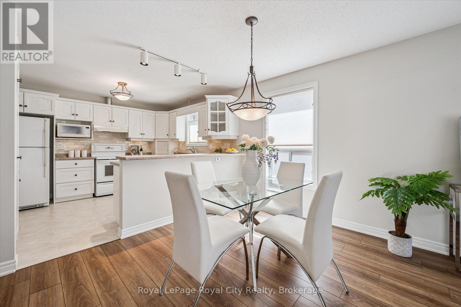 68 Basswood Drive, Guelph, Ontario  N1G 4X7 - Photo 7 - X12972674