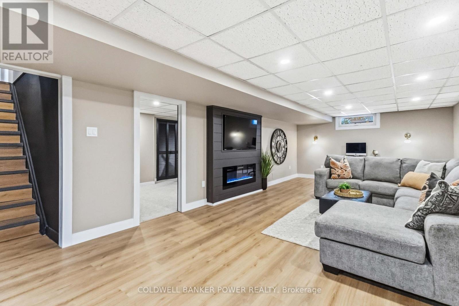 176 Canterbury Drive, Thames Centre, Ontario  N0L 1G3 - Photo 34 - X12972740