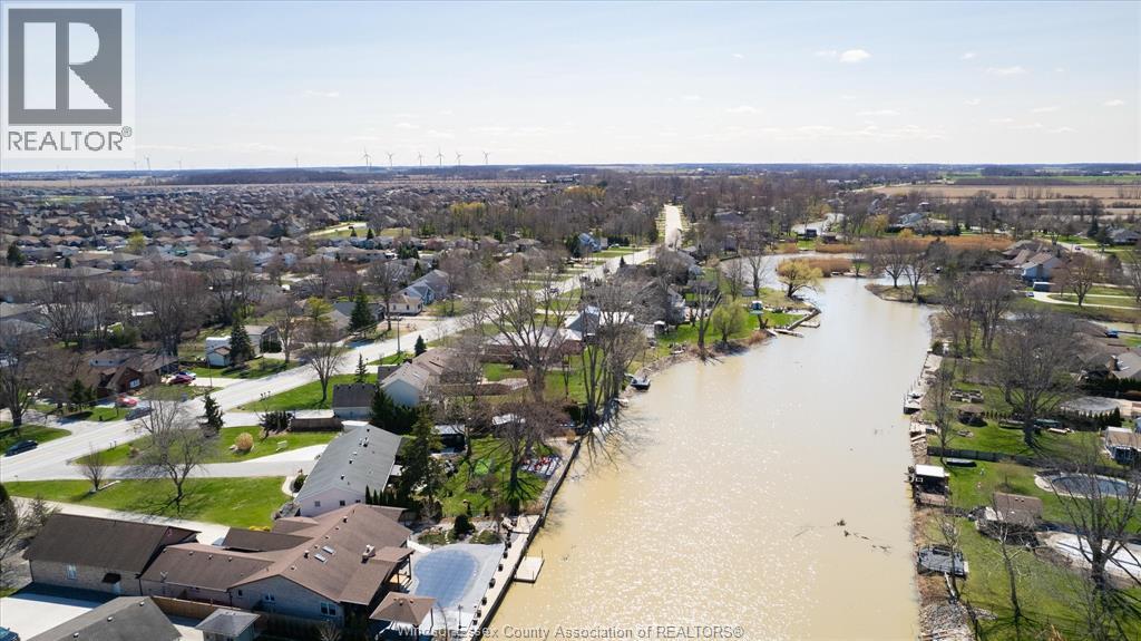 237 East Puce Rd., Lakeshore, Ontario N8L 0C5 - Photo 41 - 26007511