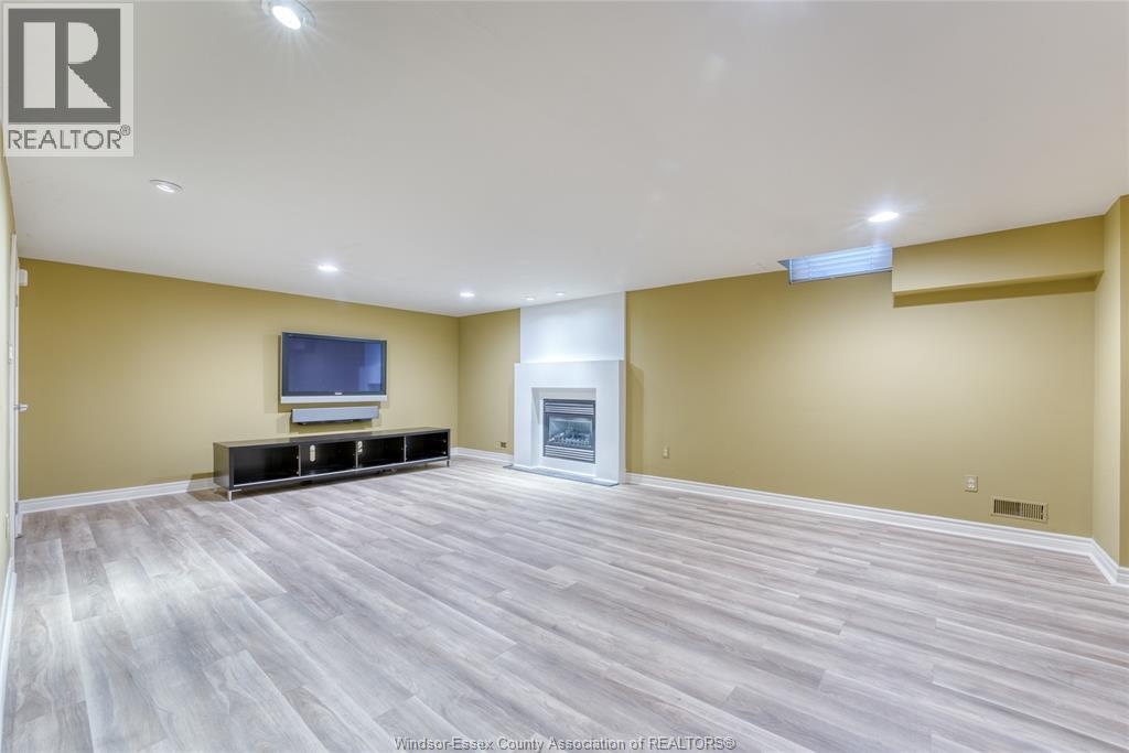 323 Majestic Drive, Lakeshore, Ontario  N8N 4K9 - Photo 37 - 26007510