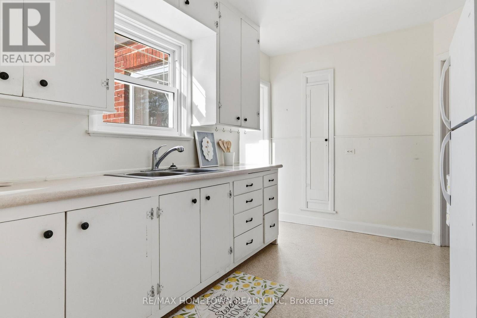 722 Dibble Street W, Prescott, Ontario  K0E 1T0 - Photo 17 - X12972584