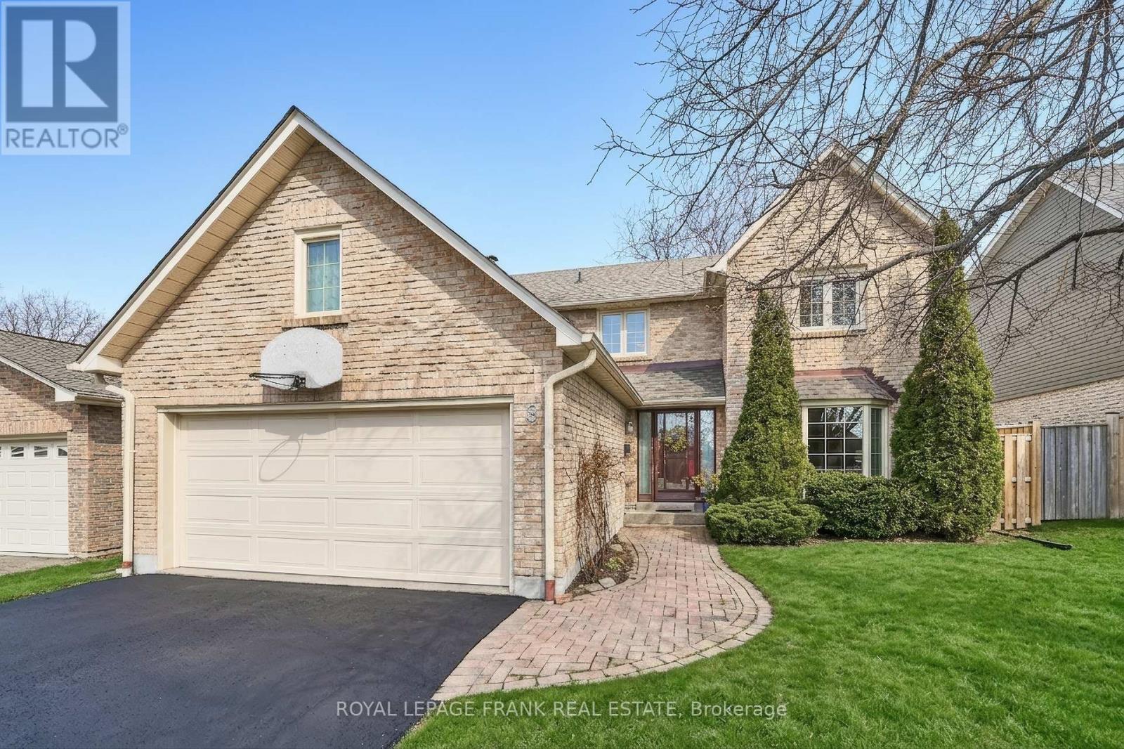 3 HIALEAH CRESCENT, Whitby, Ontario