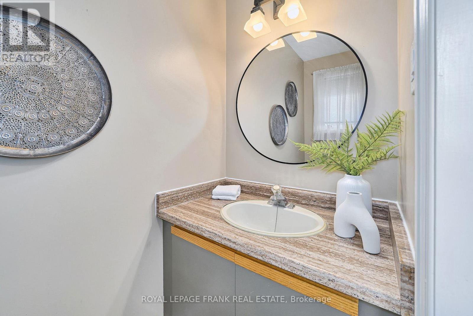 3 Hialeah Crescent, Whitby, Ontario  L1N 6P9 - Photo 23 - E12972458