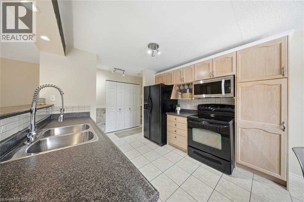 616 Grey Street Unit# 16, Brantford, Ontario  N3S 4Y1 - Photo 4 - 40810607