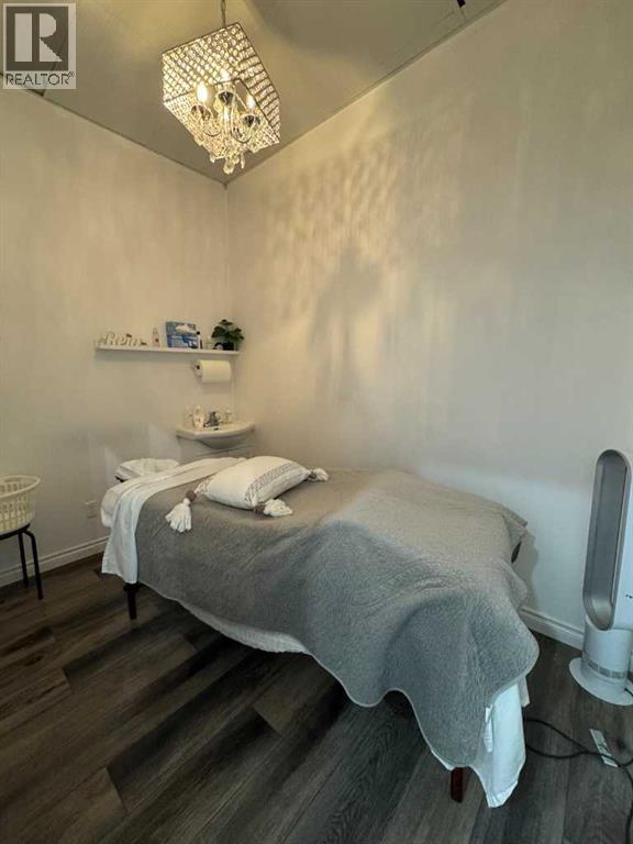 2763 Sunridge Way Ne, Calgary, Alberta  T1Y 7K7 - Photo 4 - A2275566