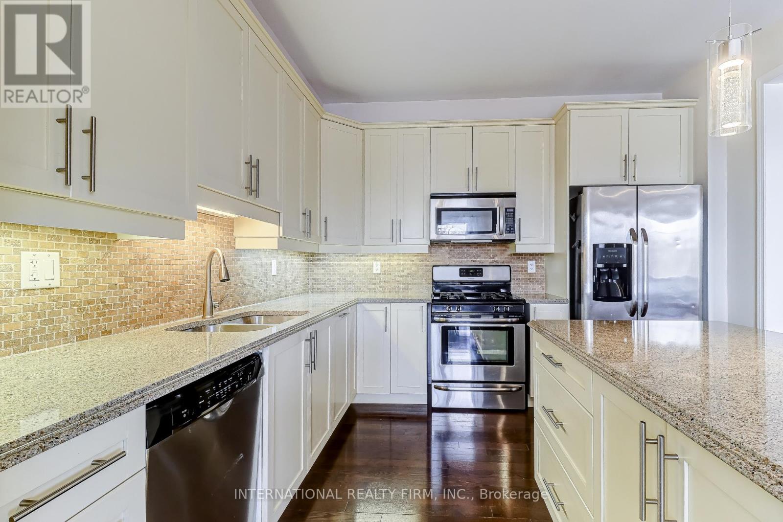 1011 Leger Way, Milton, Ontario  L9T 8B4 - Photo 6 - W12787858