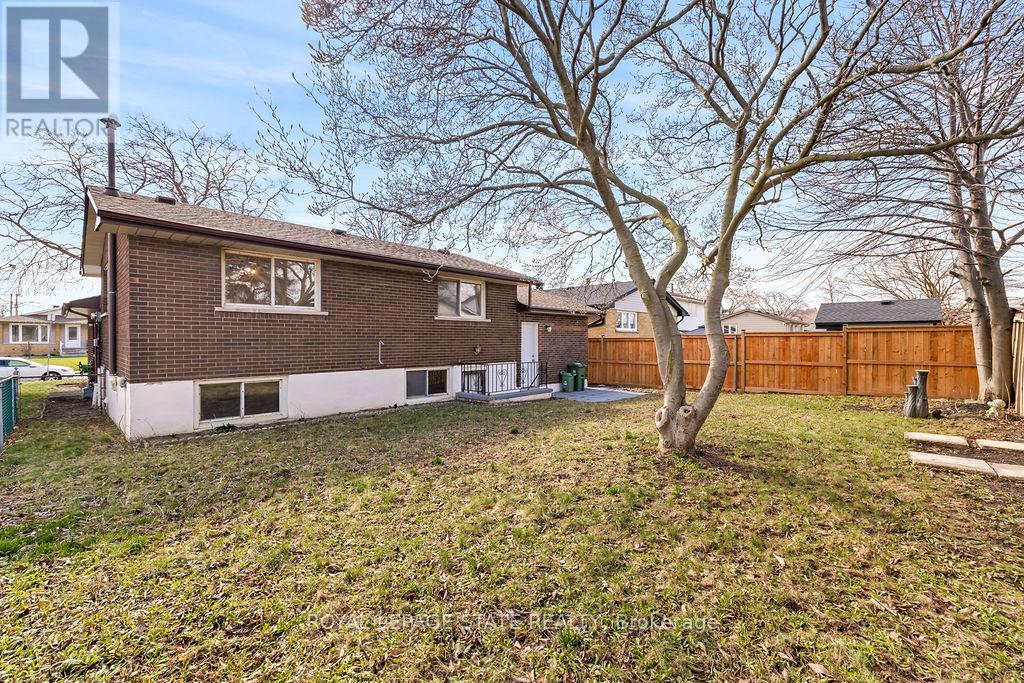 78 Cromwell Crescent, Hamilton, Ontario  L8G 2G2 - Photo 8 - X12720388