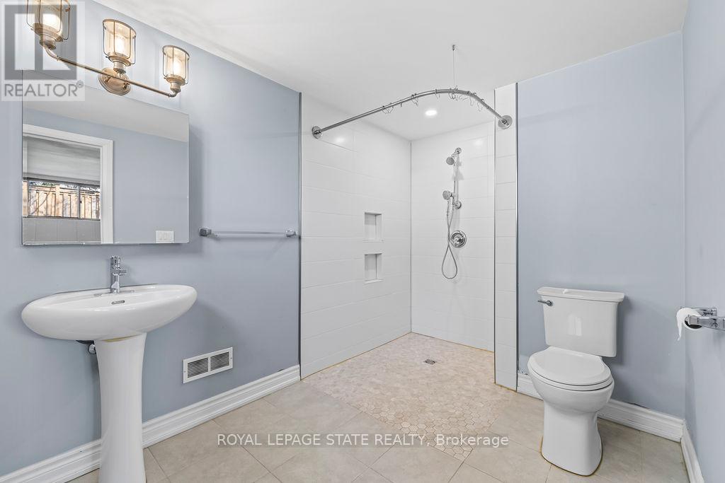 78 Cromwell Crescent, Hamilton, Ontario  L8G 2G2 - Photo 39 - X12720388