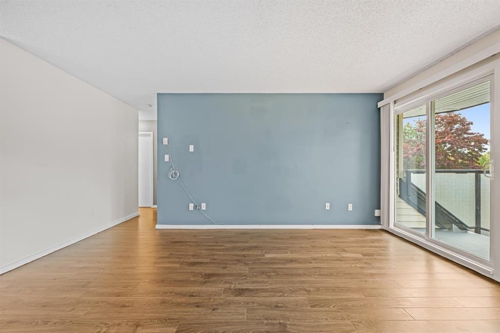 315 1850 E Southmere Crescent, Surrey, British Columbia V4A 6Y6 - Photo 6 - R3108584