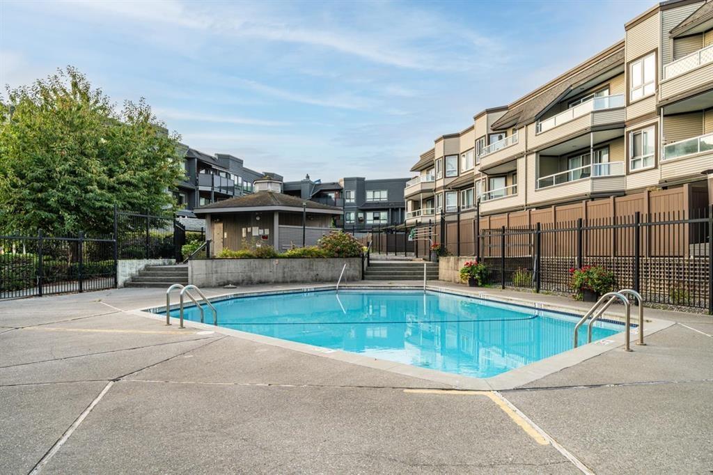 315 1850 E Southmere Crescent, Surrey, British Columbia V4A 6Y6 - Photo 15 - R3108584