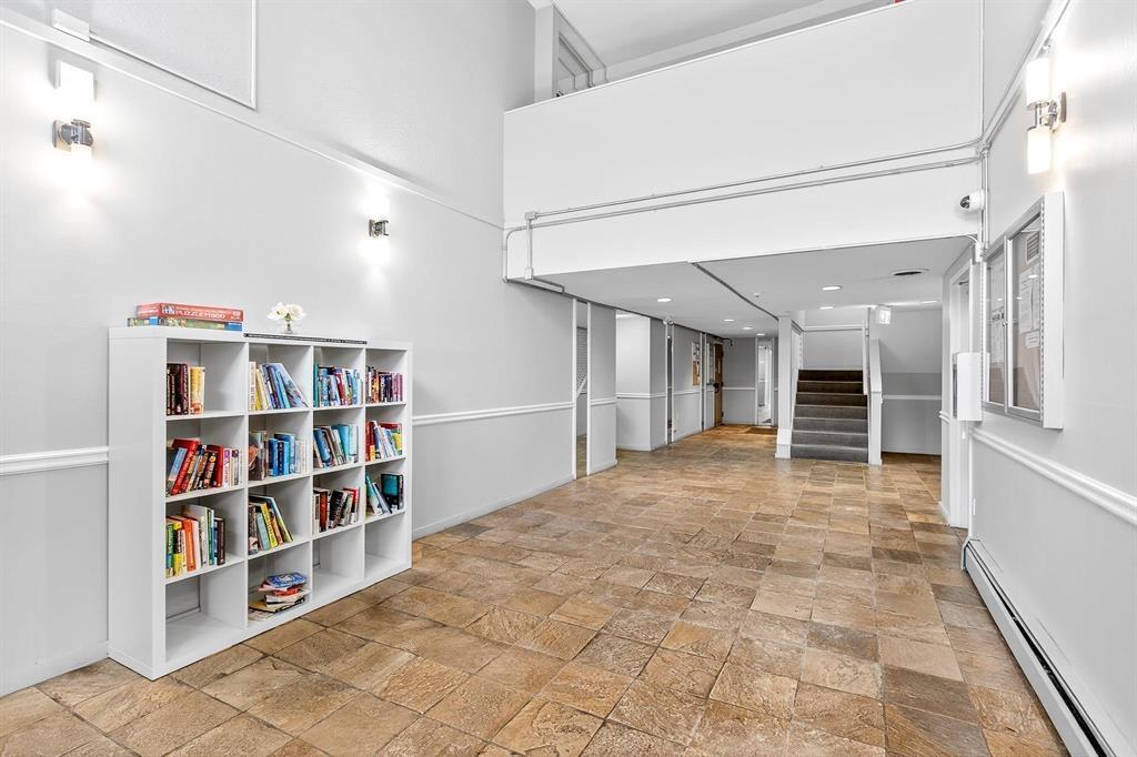 315 1850 E Southmere Crescent, Surrey, British Columbia V4A 6Y6 - Photo 18 - R3108584